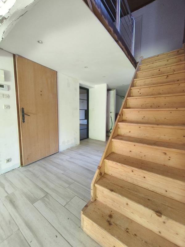 Maison ancienne - 212 m² - 6 pièces