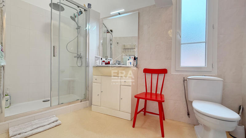 Appartement - 95 m² - 5 pièces