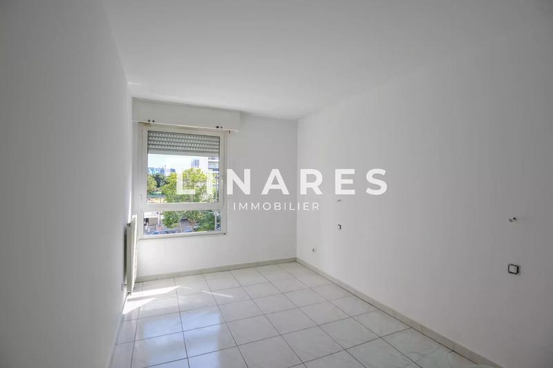 Appartement - 94 m² - 4 pièces