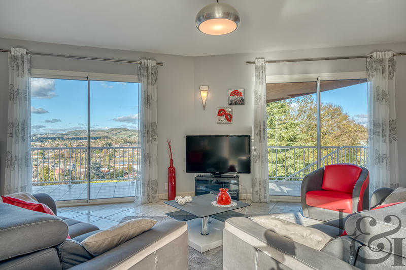 Maison - 174 m² - 6 pièces