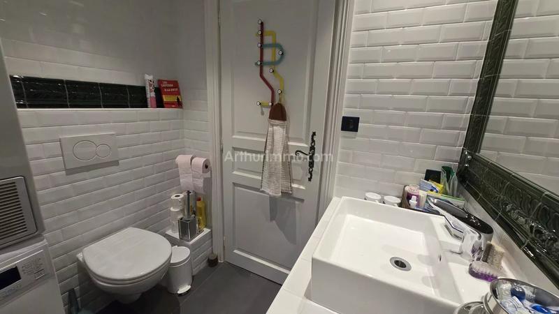 Maison - 243 m² - 11 pièces