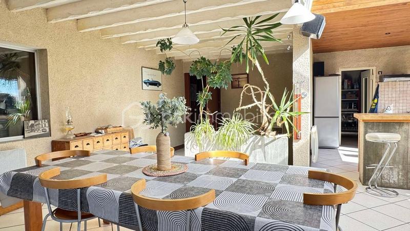 Maison d'architecte - 300 m² - 9 pièces