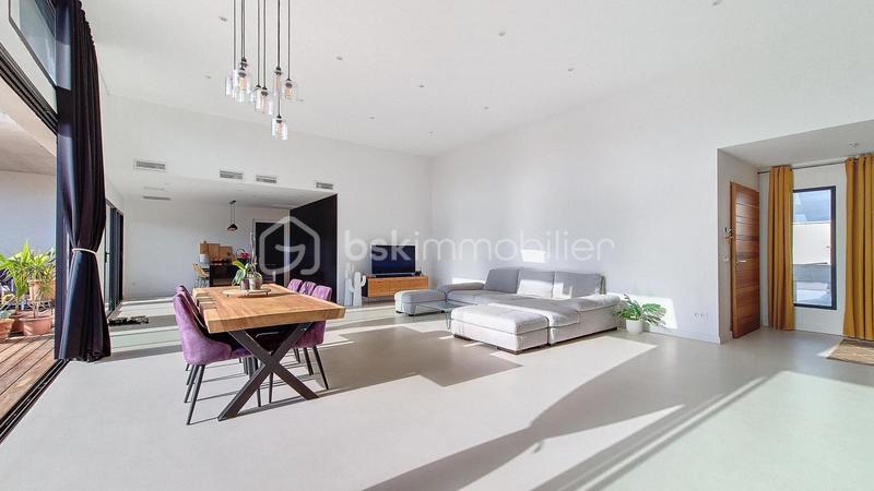 Maison - 155 m² - 6 pièces