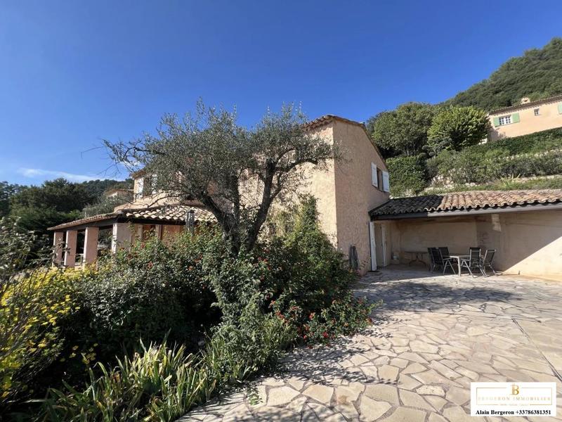 Villa - 194 m² - 5 pièces