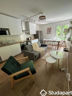 Chambre - 9 m² - 1 pièce