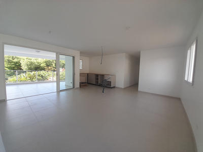 Appartement - 99 m² - 4 pièces