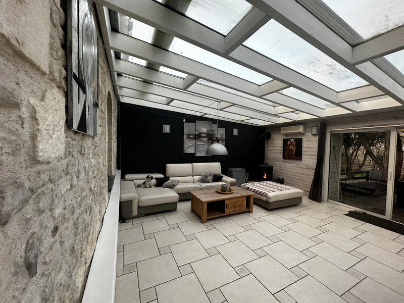 Maison - 304 m² - 10 pièces