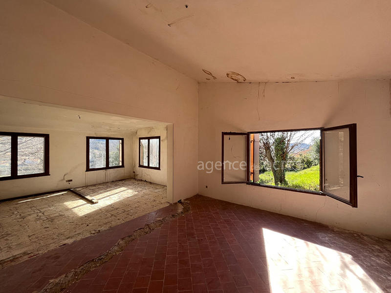 Maison - 130 m² - 3 pièces