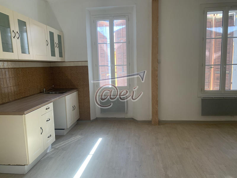 Appartement - 94 m² - 4 pièces