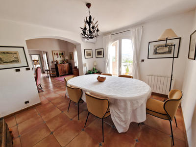 Maison - 175 m² - 5 pièces
