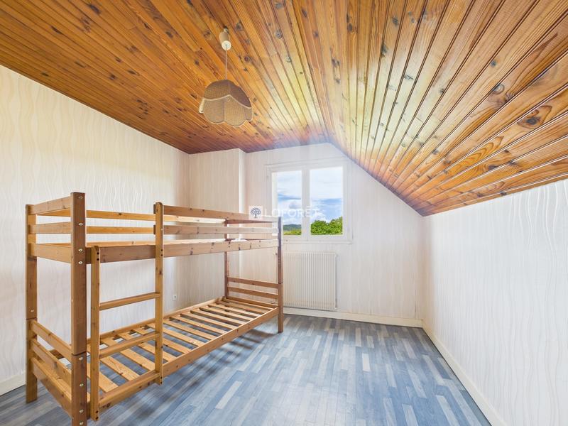 Maison - 127 m² - 7 pièces