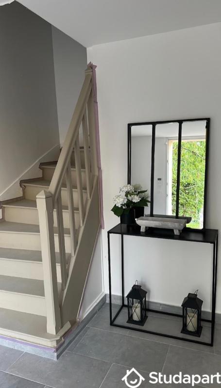 Chambre - 150 m² - 1 pièce