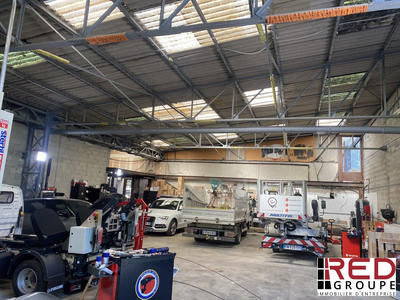 Local d'activités - 594 m²