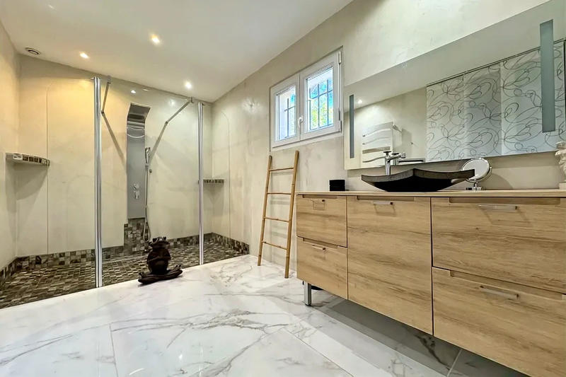 Villa - 151 m² - 5 pièces