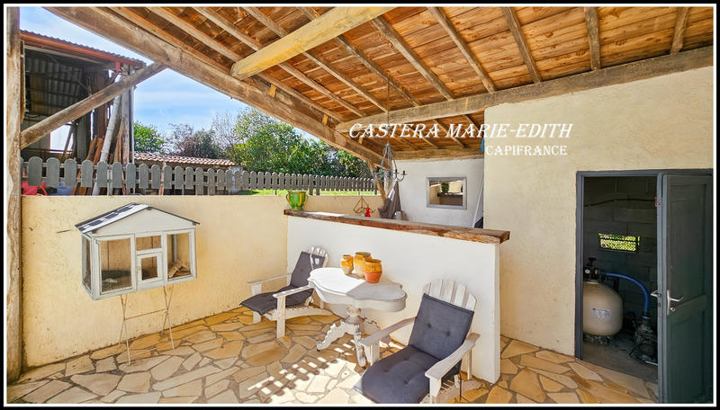 Maison - 232 m² - 8 pièces