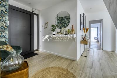 Maison - 184 m² - 6 pièces