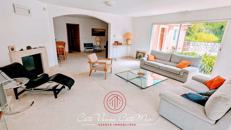 Maison - 199 m² - 6 pièces