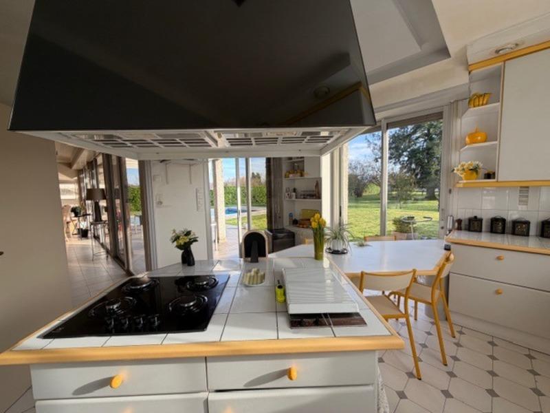 Maison bourgeoise - 230 m² - 12 pièces