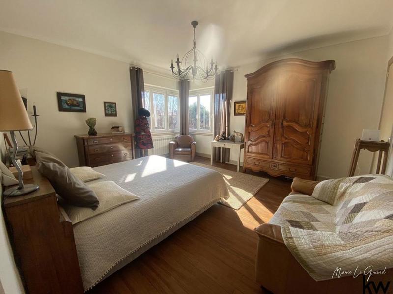 Maison - 169 m² - 7 pièces