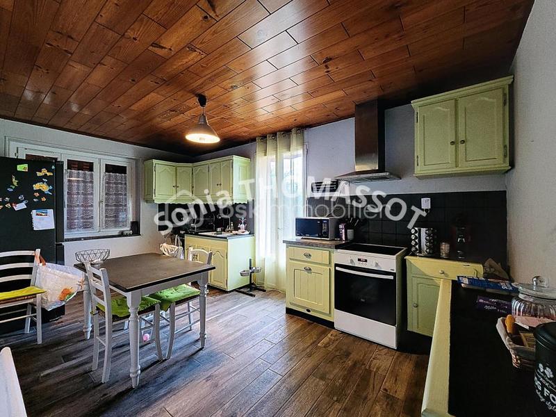 Maison - 110 m² - 4 pièces