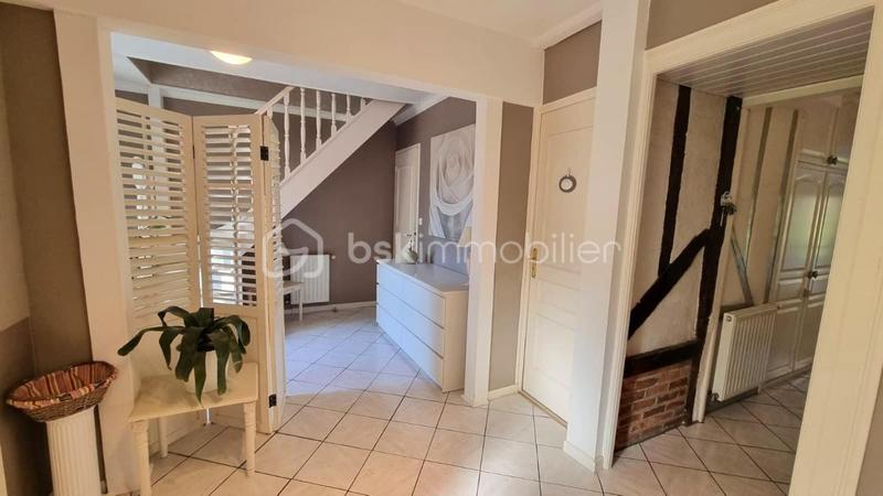 Maison traditionnelle - 164 m² - 7 pièces