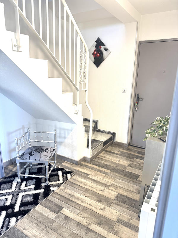 Appartement - 121 m² - 5 pièces