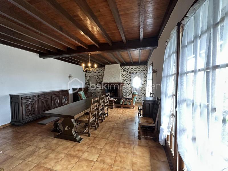 Maison traditionnelle - 150 m² - 5 pièces