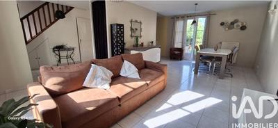 Maison - 97 m² - 6 pièces