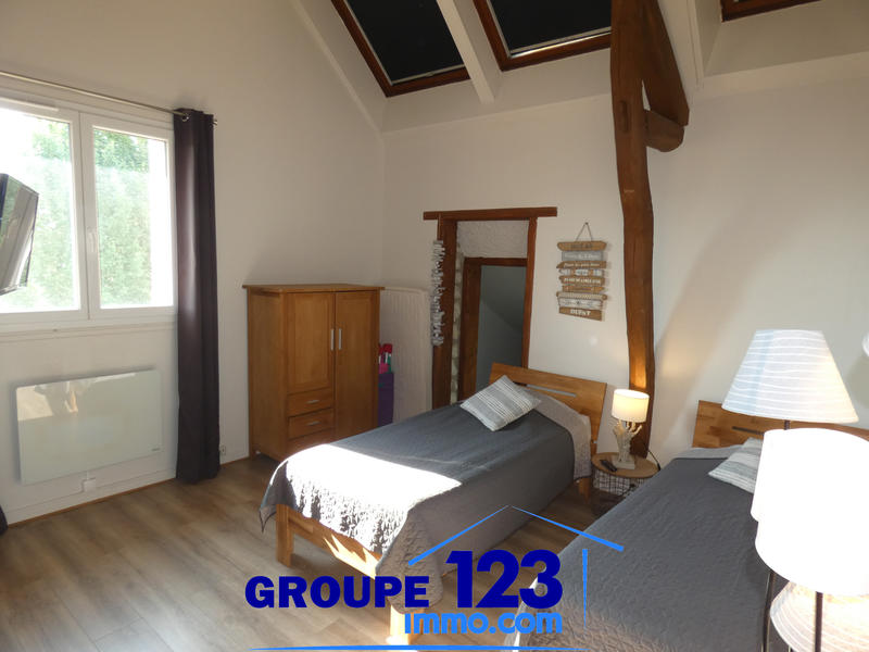 Maison - 369 m² - 9 pièces