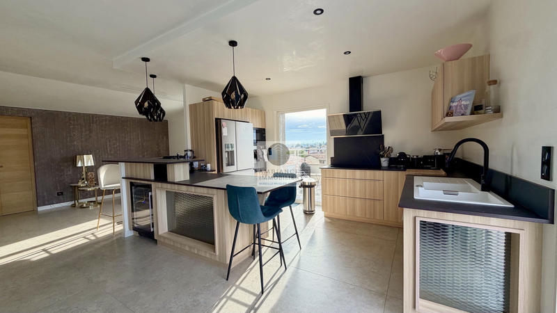 Appartement - 133 m² - 4 pièces