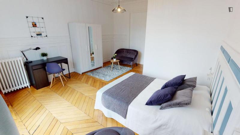 Chambre - 21 m² - 7 pièces