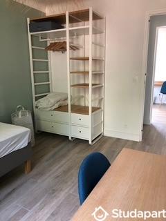 Chambre - 9 m² - 1 pièce