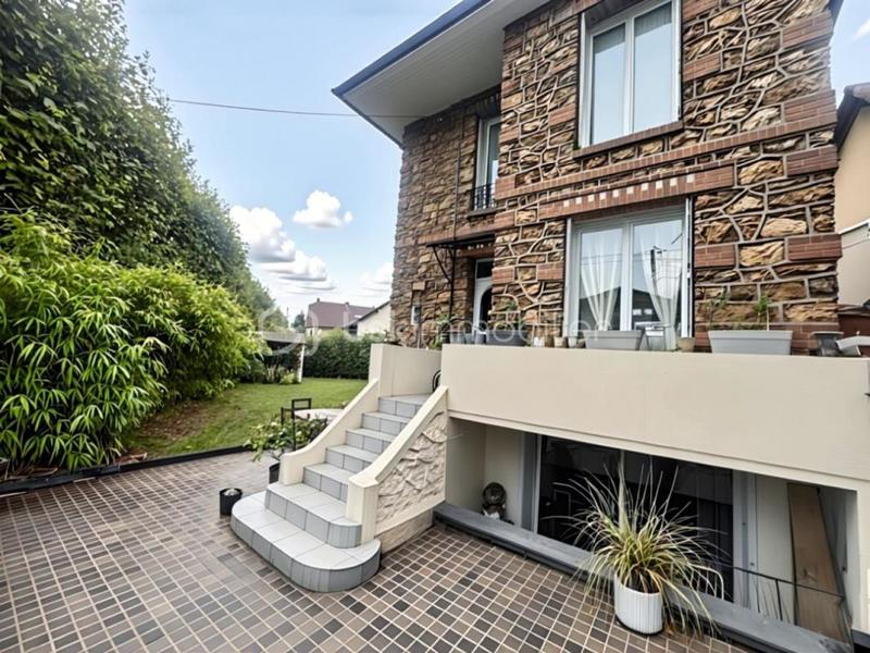 Maison en pierre - 90 m² - 6 pièces