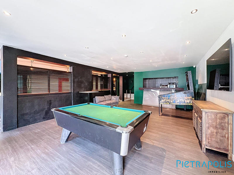 Immeuble - 1 394 m²