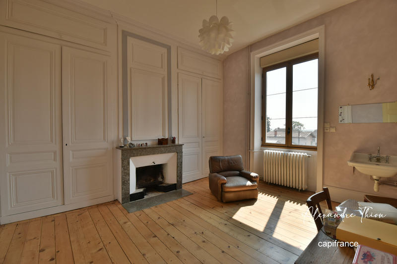 Maison bourgeoise - 361 m² - 12 pièces