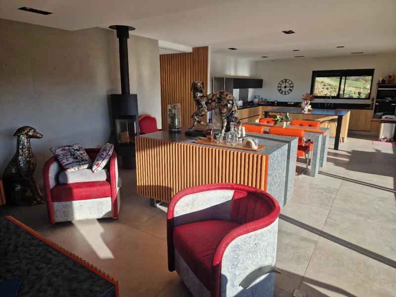 Maison de bois - 174 m² - 5 pièces