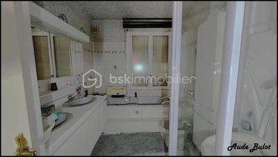 Maison - 165 m² - 8 pièces