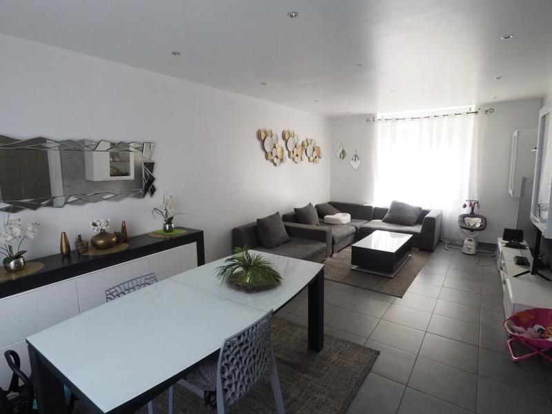 Maison - 105 m² - 6 pièces