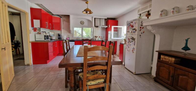 Remise - 209 m² - 7 pièces