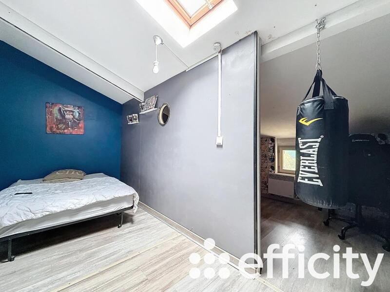 Maison - 167 m² - 6 pièces