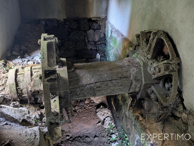 Maison - 338 m² - 8 pièces