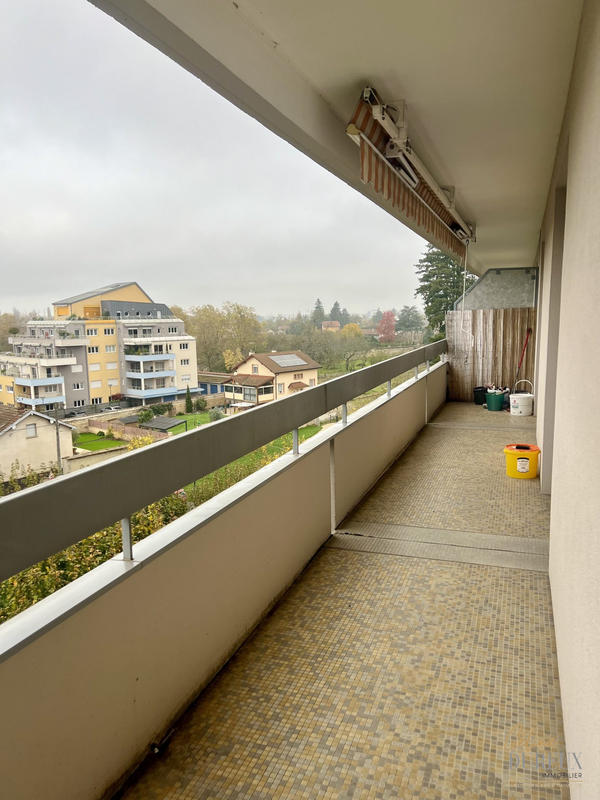 Appartement - 104 m² - 4 pièces