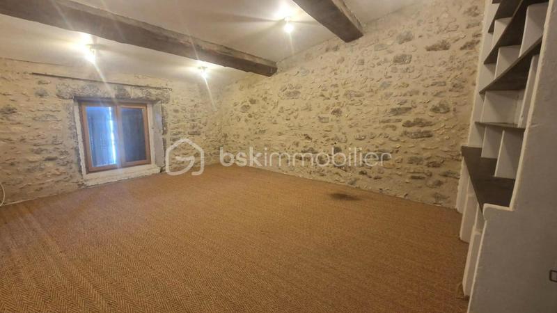 Maison - 246 m² - 10 pièces