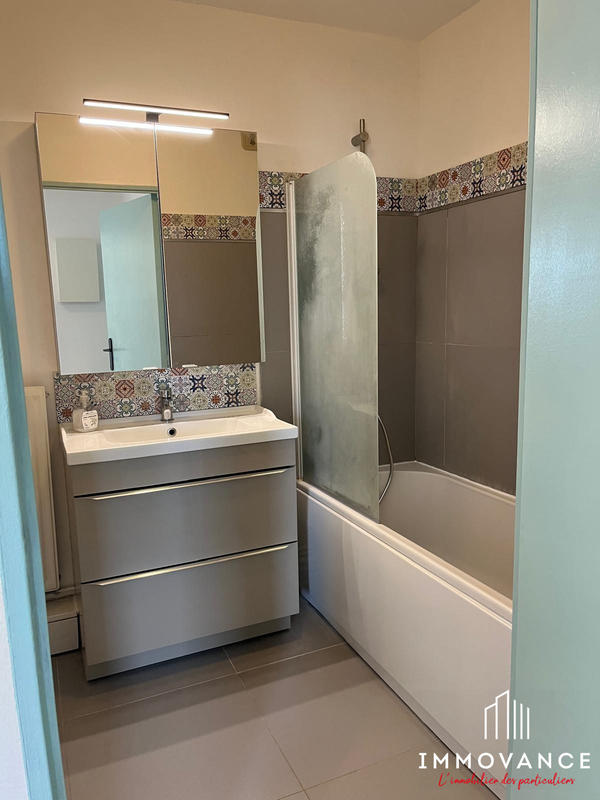 Appartement - 49 m² - 2 pièces