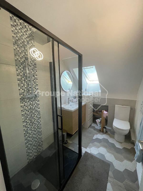 Maison - 143 m² - 7 pièces