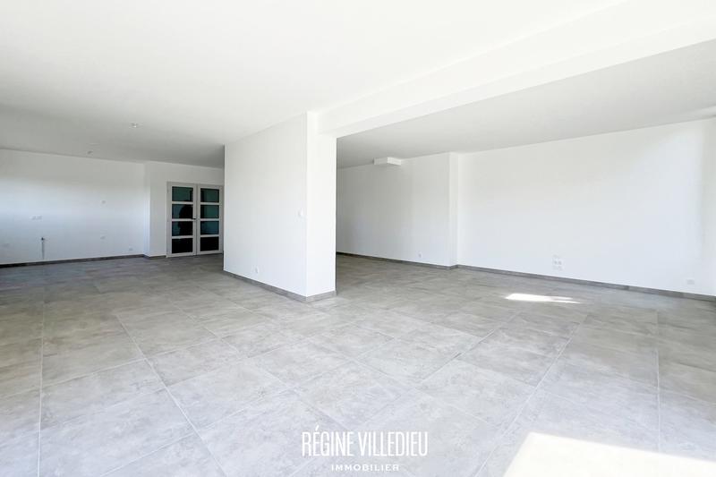 Villa - 210 m² - 5 pièces