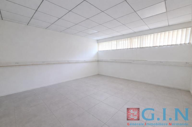 Local commercial - 548 m² - 20 pièces