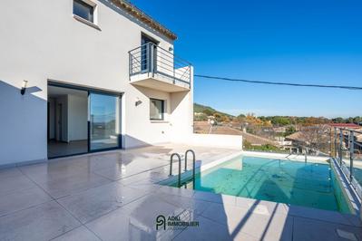 Maison - 145 m² - 5 pièces