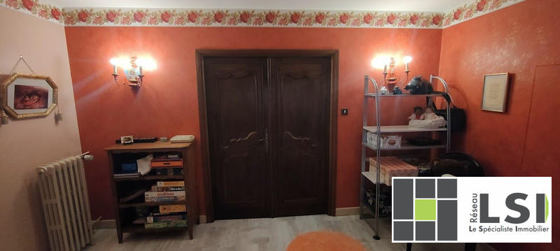 Maison - 208 m² - 10 pièces