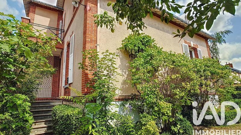 Maison de ville - 150 m² - 7 pièces